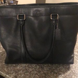 COACH LEATHER BAG W/STRAP